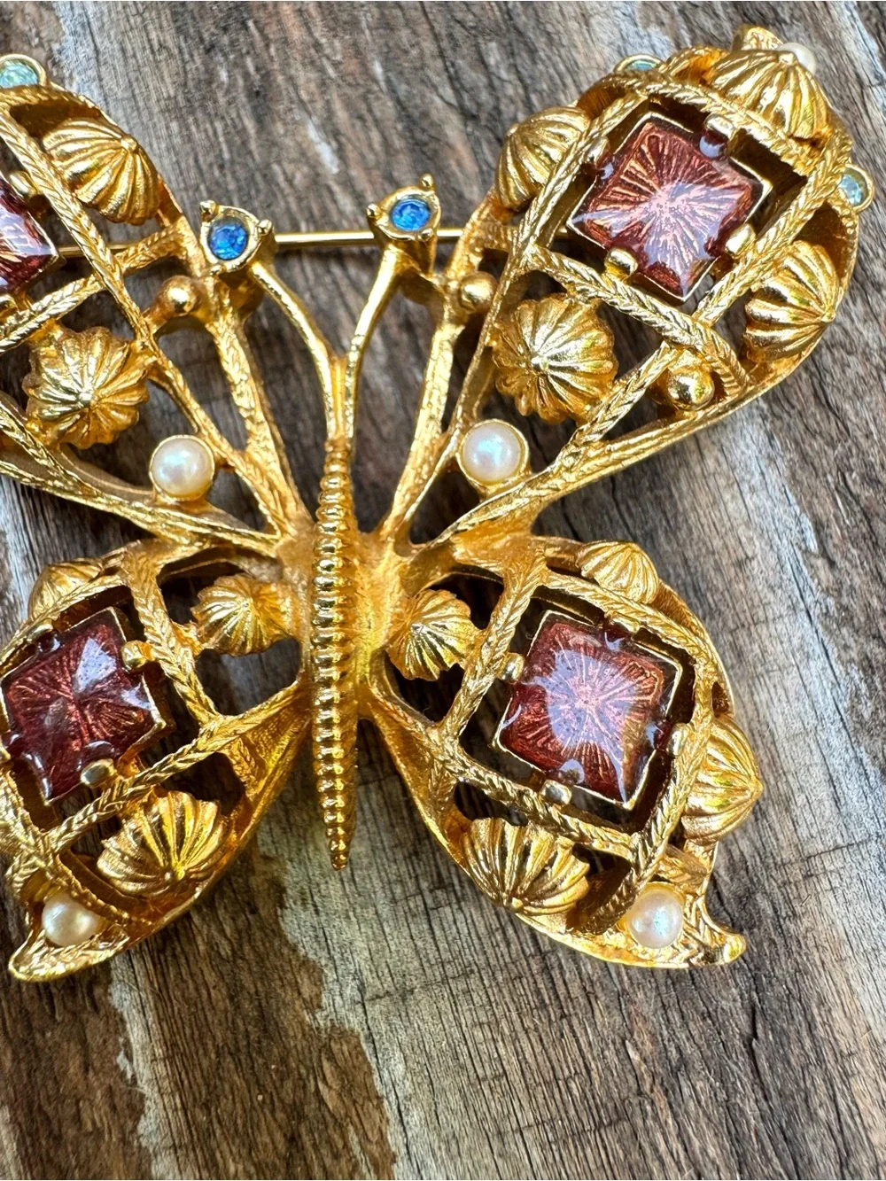 AVON Vintage Gold-tone Enamel, Faux Pearl & Crystal Rhinestone Butterfly Brooch